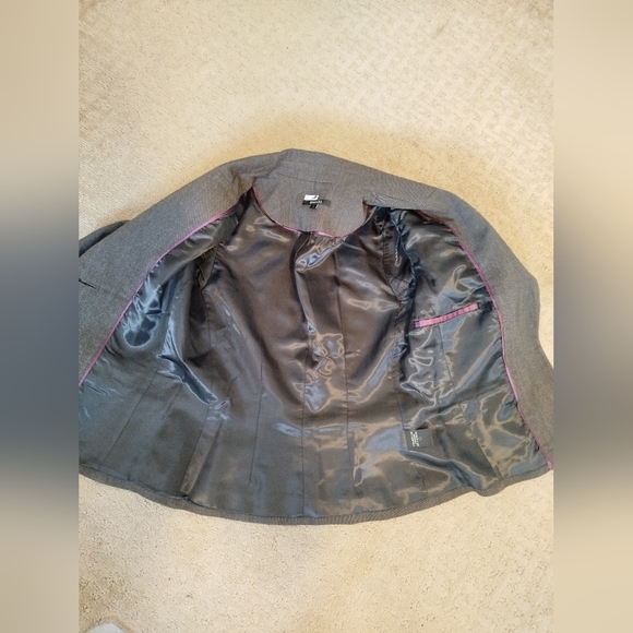 RW&CO Women's Blazer and Skirt Set - Picture 4 of 14